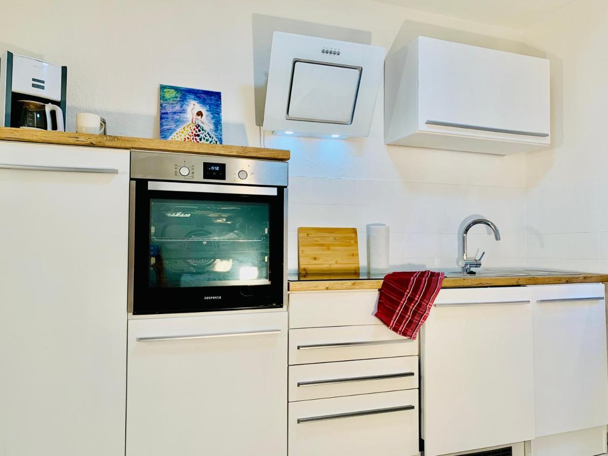 Schone, Gut Ausgestattete Wohnung Fur 1 Bis 4 Personen - Zentral Gelegen Bad Ems Exterior foto